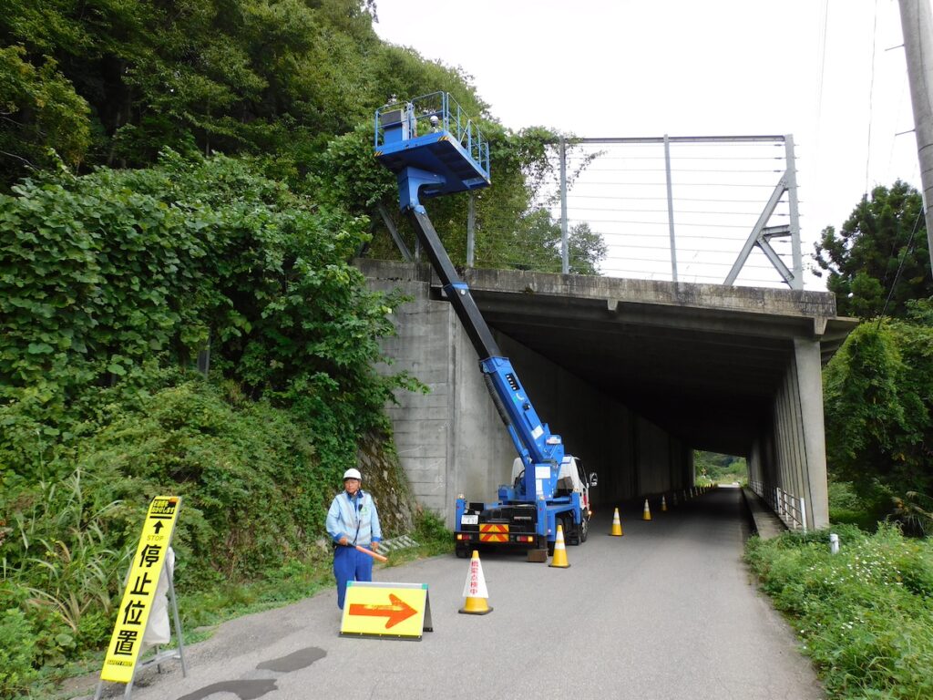 道路付属施設の点検・診断業務